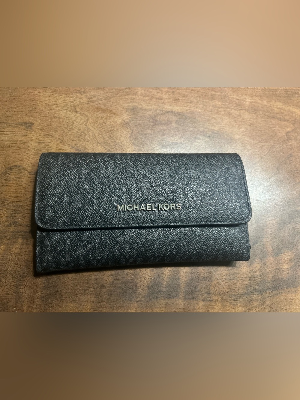 Michael Kors Jet Set Large Signature Logo Tri-Fold Wallet